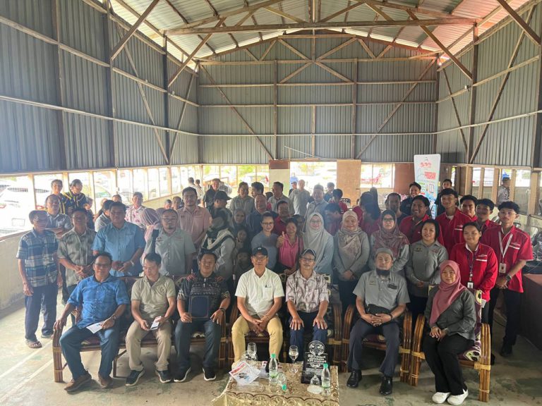 111 warga PKK santuni penduduk Kg Lokub Kiulu