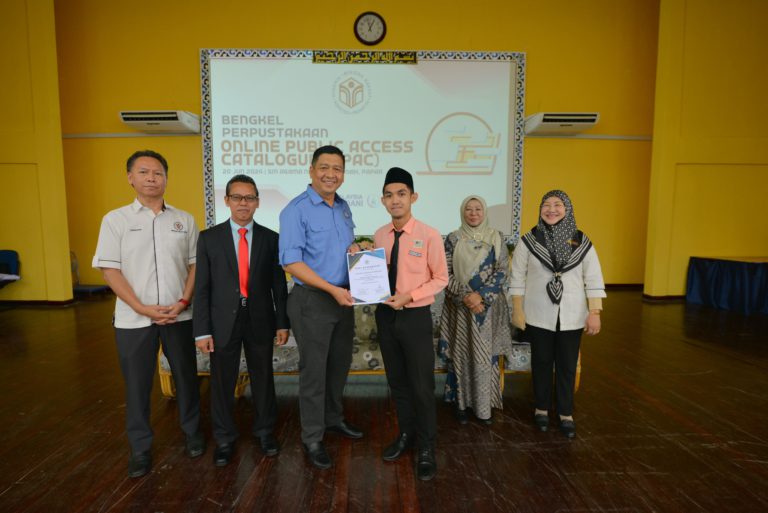 50 pelajar sertai Bengkel Perpustakaan OPAC, u-Pustaka