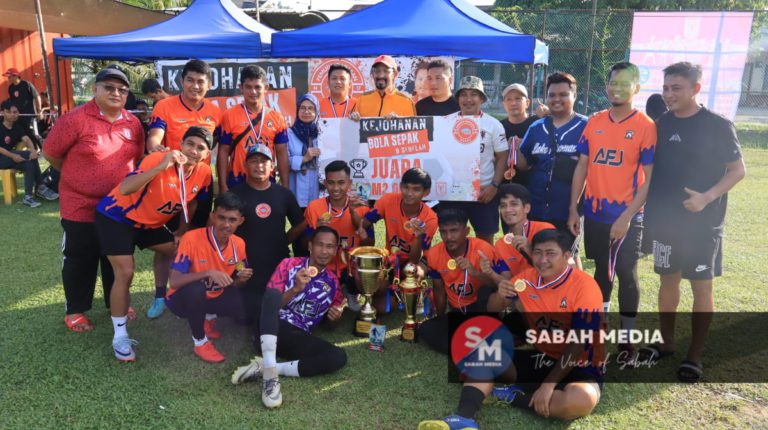 Black Boy FC juara Kejohanan Bola Sepak 9 Sebelah Pemuda Gagasan Rakyat Darau