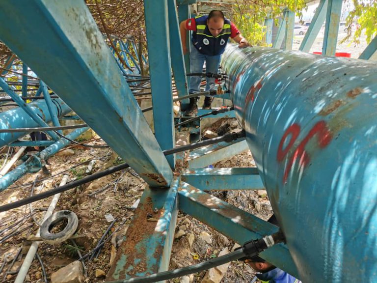 24 sambungan paip haram di Kg Suang Parai, Kg Brunei dipotong