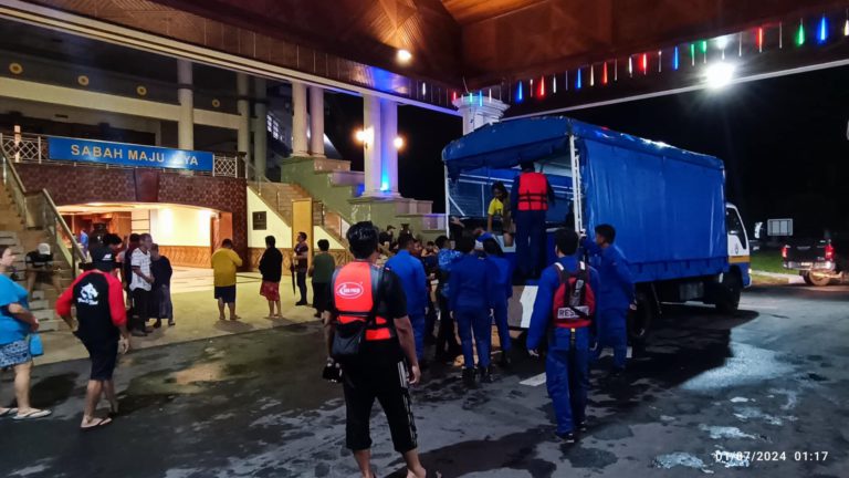 Banjir : Sebuah lagi PPS dibuka, jumlah mangsa terus meningkat