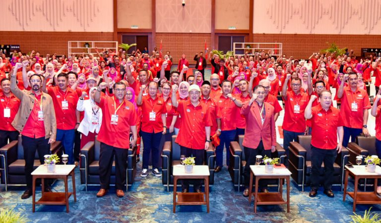 Ketua-ketua penerangan peringkat bahagian, jelaskan kejayaan inisiatif kerajaan yang dicapai kepada rakyat – Hajiji