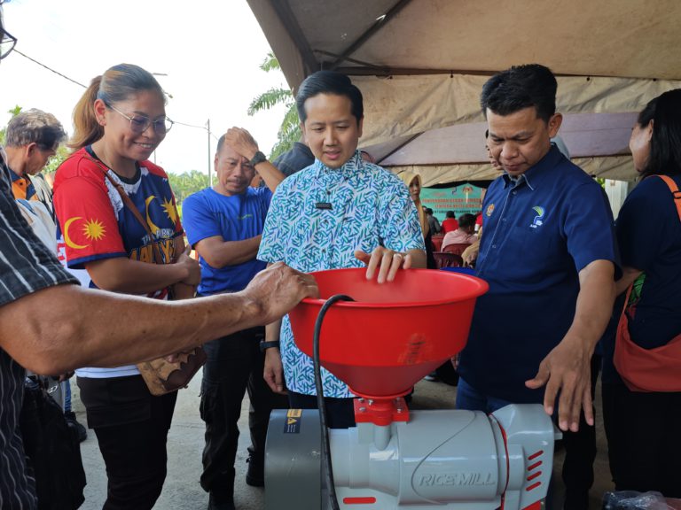 33 ahli PPK Nabawan dibantu miliki jentera pertanian