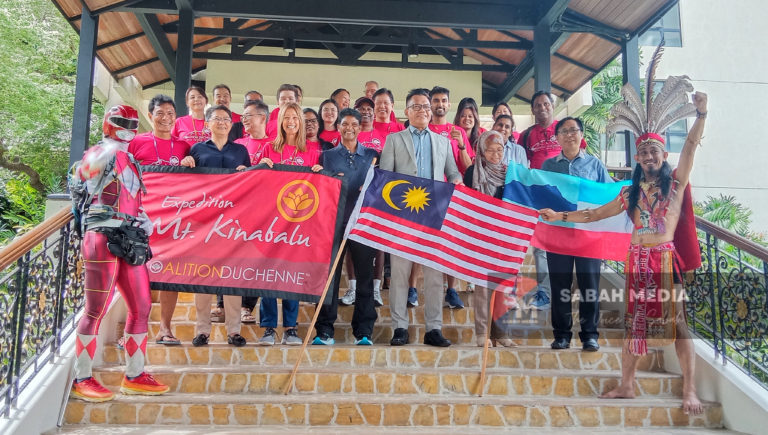 25 pendaki sertai ekspedisi mendaki Gunung Kinabalu Coalition Duchenne kali ke-12