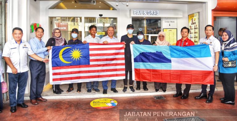 DBKK ambil pendekatan mesra ajak peniaga kibar Jalur Gemilang