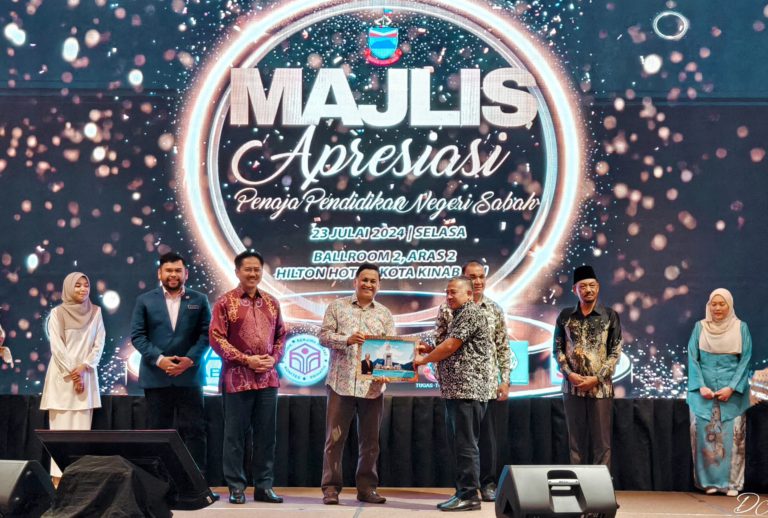 2,130 pelajar Sabah dikenal pasti untuk diberikan tajaan pendidikan