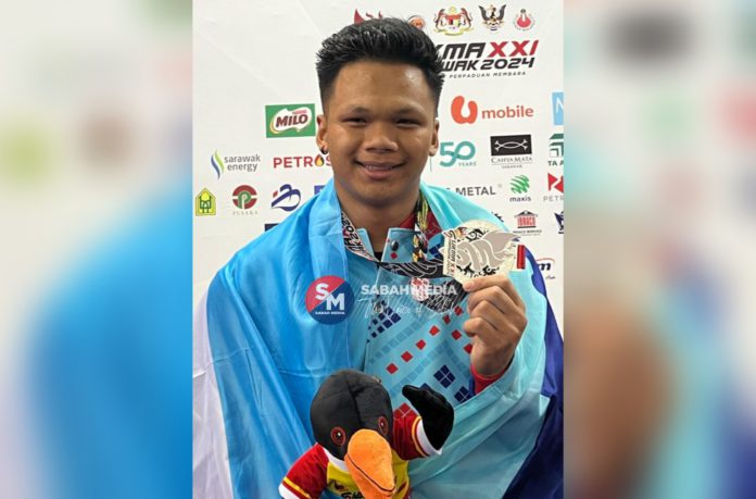 Picsart_24-08-21_17-50-11-153