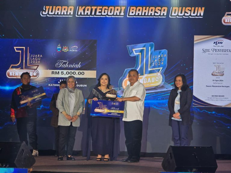 Erdeeyona rangkul kemenangan berganda