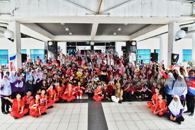 Masyarakat digesa untuk terus pertahan jiwa merdeka – Raisin