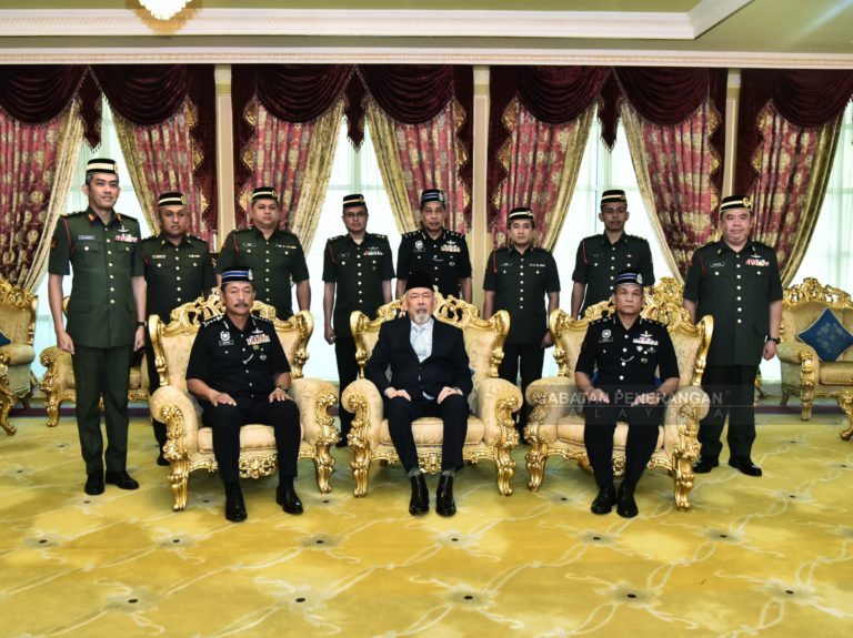 Al Hambra, Mohd Rashid dianugerahkan lencana Sayap Kehormat