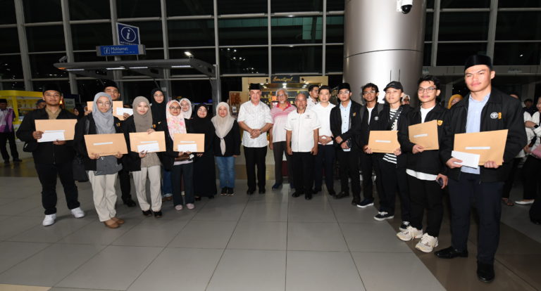20 pelajar tajaan Yayasan Sabah lanjut pengajian ke Mesir