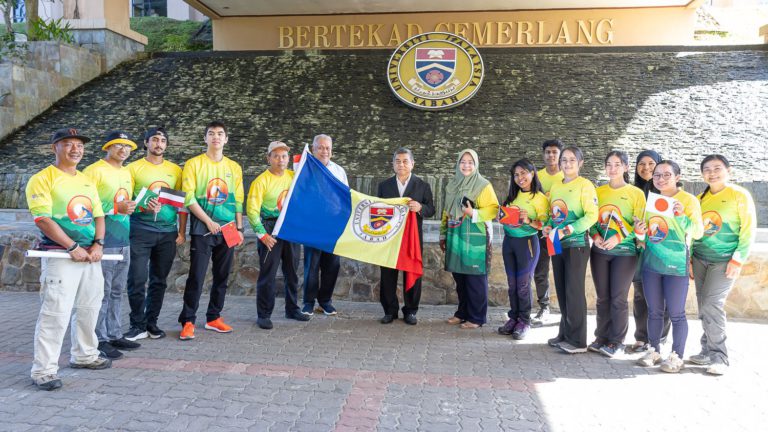9 pelajar antarabangsa jayakan ekspedisi ke Gunung Kinabalu
