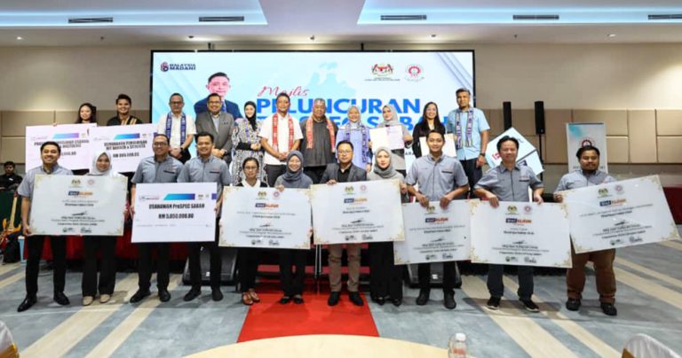 Usahawan buat anjakan paradigma, tidak terlalu bergantung kerajaan – Zulfikri