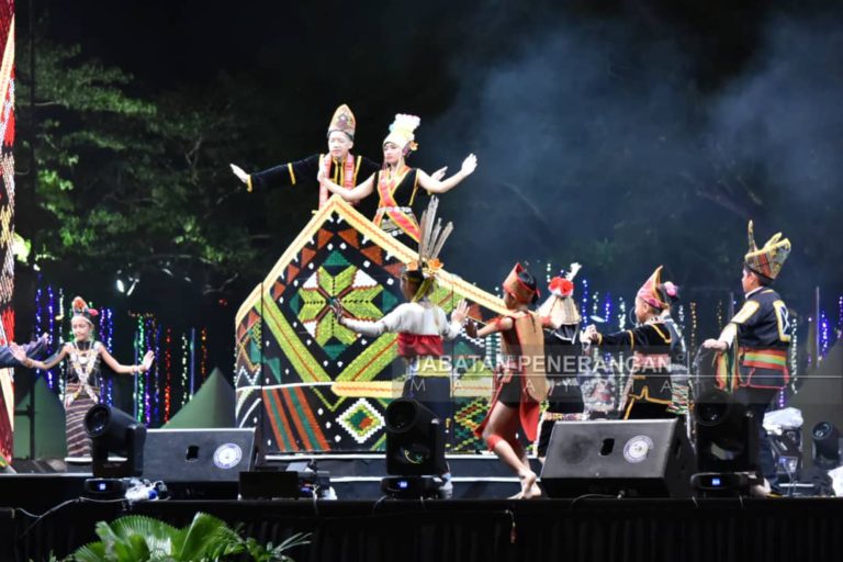 Lebih 10,000 pengunjung meriahkan Sambutan Hari Sabah