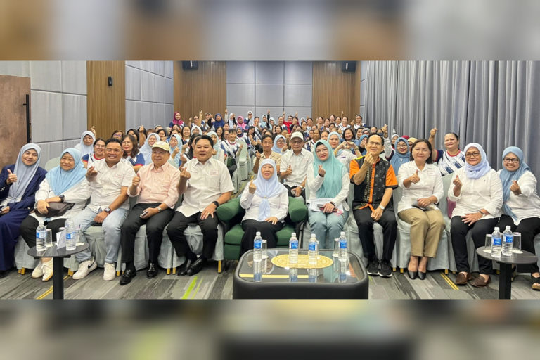 Wanita GRS perlu lebih progresif – Azizah