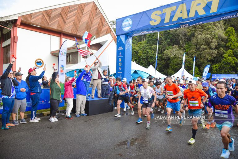 Walter, Daved berjaya ‘takluk’ Gunung Kinabalu