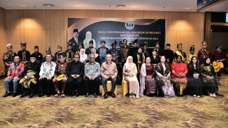 1,000 pesilat dapat pengiktirafan ABR menerusi persembahan pencak silat teramai