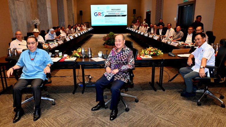 Hajiji pengerusi Mesyuarat AMT GRS