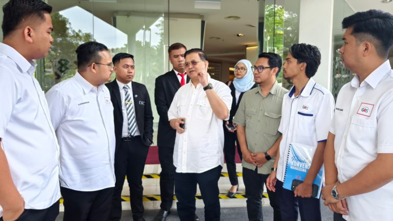 Bantuan subsidi RM300 pelajar mula dilaksanakan tahun depan