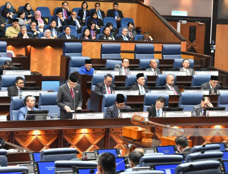 Sabah bentang Belanjawan 2025 berjumlah RM 6.421 bilion