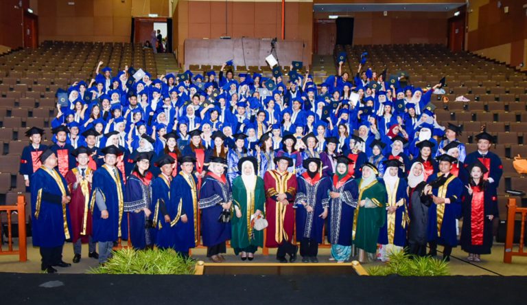 Graduan diminta kembali sumbang bakti kepada masyarakat – Ellron