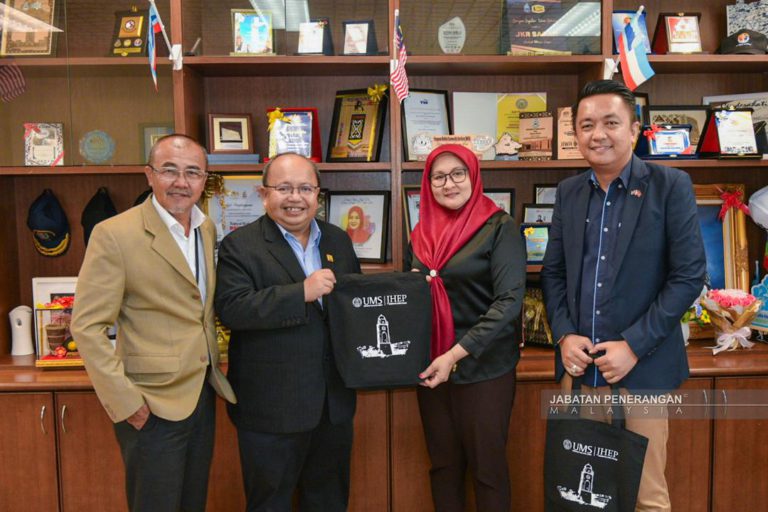 30 kakitangan, pelajar UMS bakal tawan puncak Gunung Kinabalu