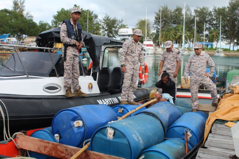 Maritim Malaysia gagalkan cubaan seludup minyak petrol