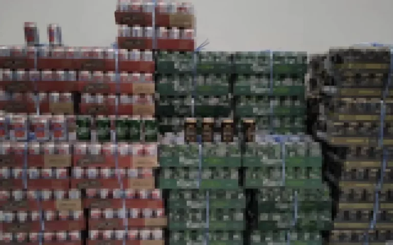 Penyeludup Buang 66 Karton Minuman Keras ke Laut Elak Dikesan PPM di Labuan