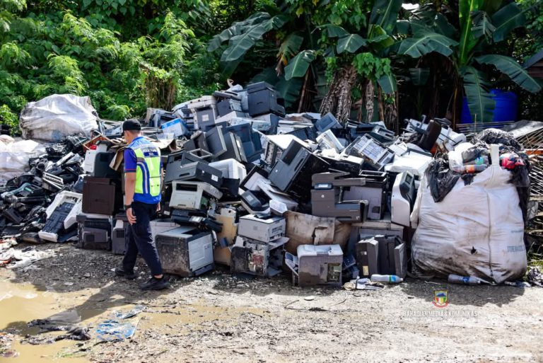 DBKK kompaun, sita kilang kitar semula di Jalan Lintas