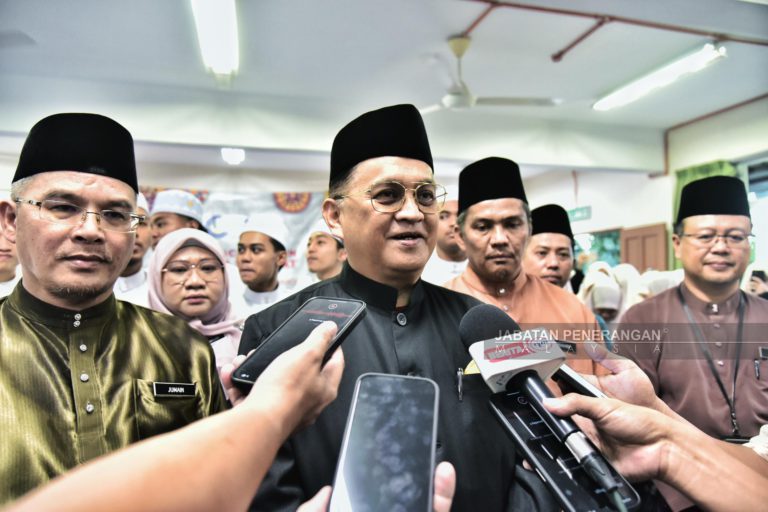 Sabah tidak laksana takzir sebatan di khalayak ramai