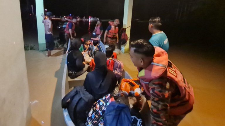 10 penduduk terjejas banjir dipindahkan di Bukau