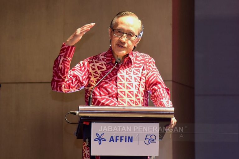 Biar SPRM buat kerja – Masidi