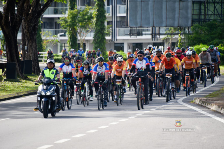 250 peserta sertai kayuhan Jubli Perak Bandaraya KK