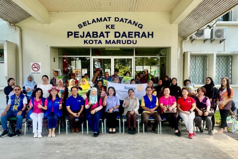 Kelab Rotary salur 14,420kg beras kepada mangsa banjir Kota Belud dan Kota Marudu