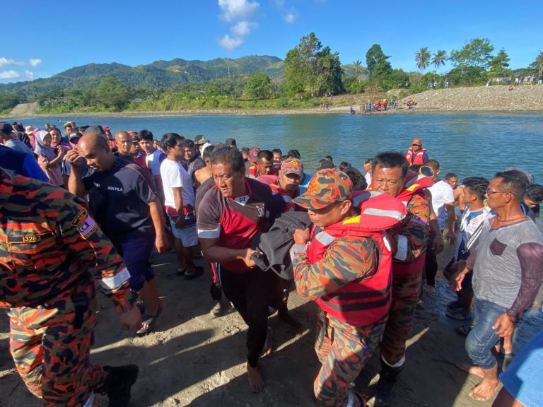 Lelaki lemas ketika menyelam mencari ikan