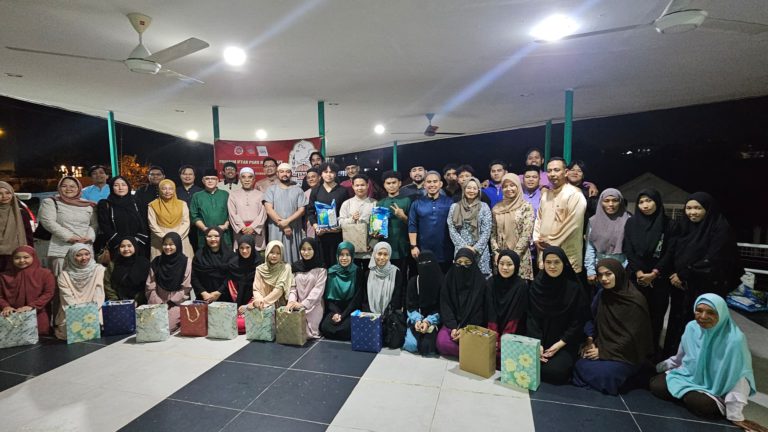 Gagasan Rakyat Api-Api santuni 50 kanak-kanak asnaf