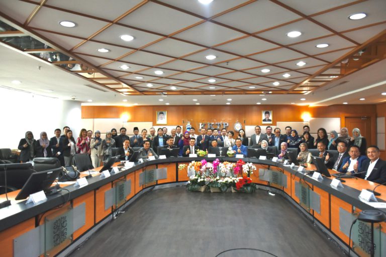 Sambutan Ulang Tahun Kelahiran Rasmi TYT bermula Ahad ini