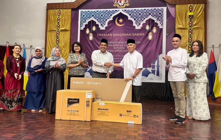 Qhazanah Sabah Berhad rai penghuni Rumah Kanak-Kanak Kota Kinabalu