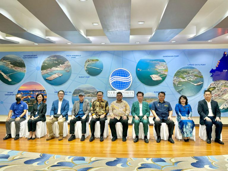 Projek peluasan pelabuhan Sabah yang tertangguh dijadualkan siap tahun depan.