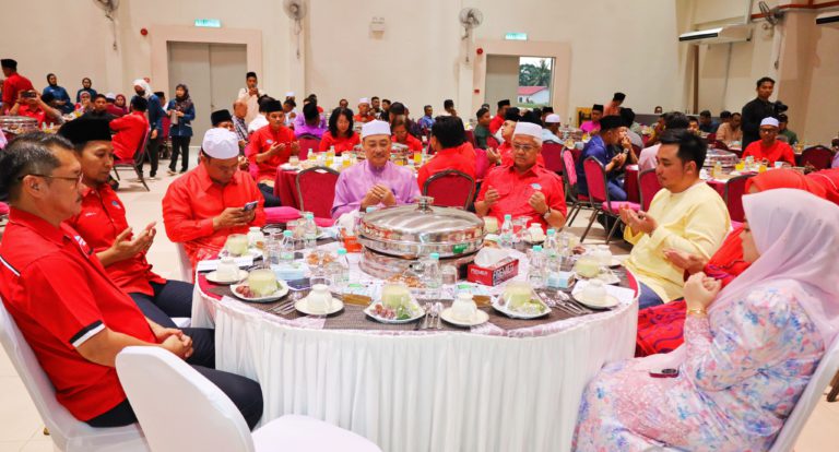Hajiji berbuka puasa bersama Gagasan Rakyat Bahagian Sulaman