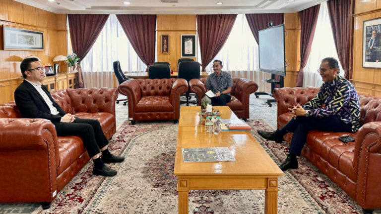 Kemajuan positif isu parkir di Hospital Queen Elizabeth 1 – Phoong