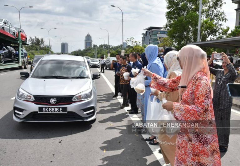 4,000 pek bubur lambuk diagihkan sempena Ramadan