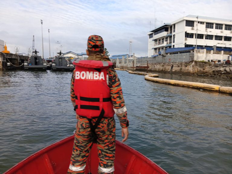 Operasi mencari kanak-kanak hilang dalam insiden terjatuh ke laut diteruskan