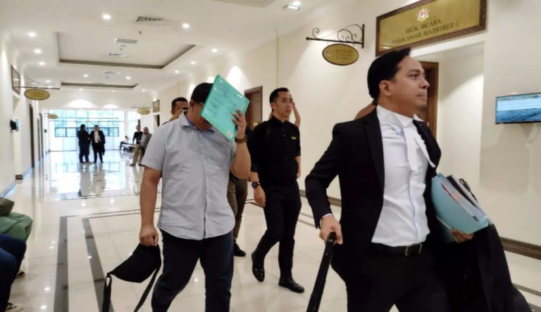 Penolong pegawai didenda RM33,000 kes guna dokumen palsu