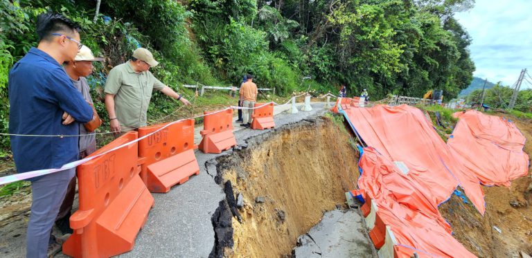 Laluan Tamparuli – Kiulu terputus akibat tanah runtuh