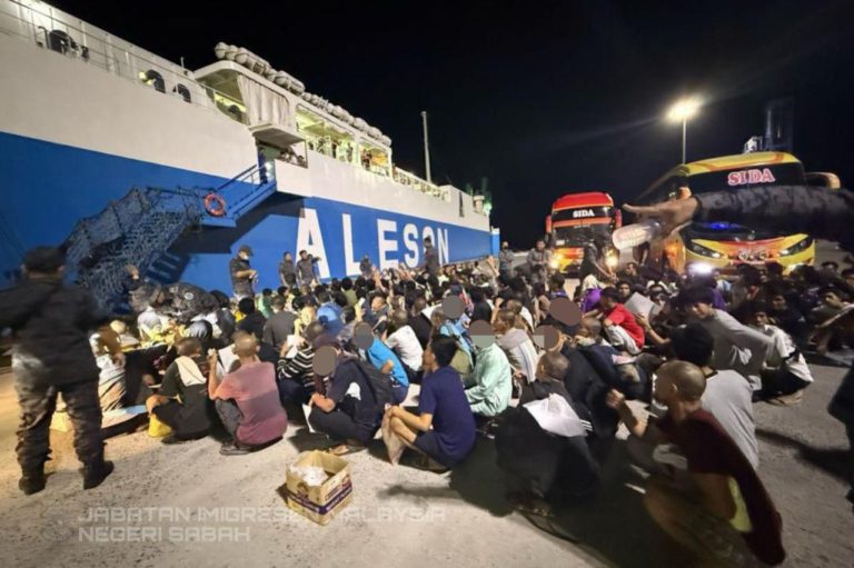 623 PATI warganegara Filipina dihantar pulang melalui Pelabuhan Sandakan