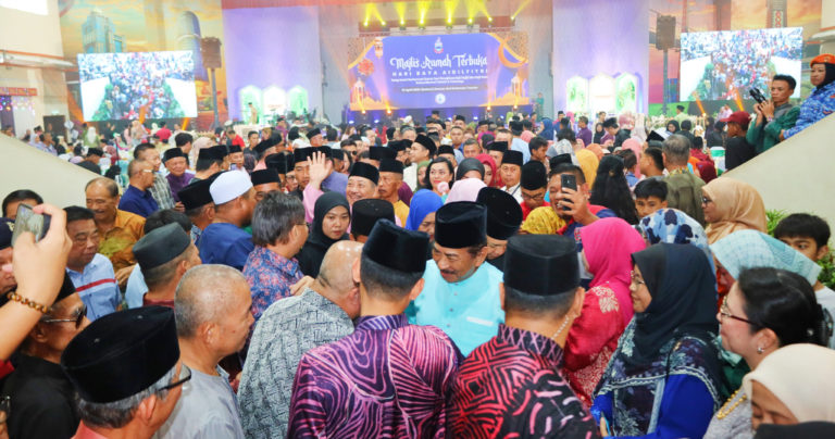 Lebih 10,000 orang hadir Rumah Terbuka Raya Ketua Menteri