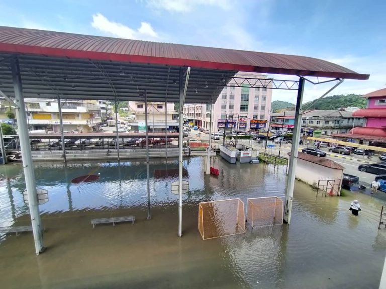Banjir tidak halang penduduk derma darah