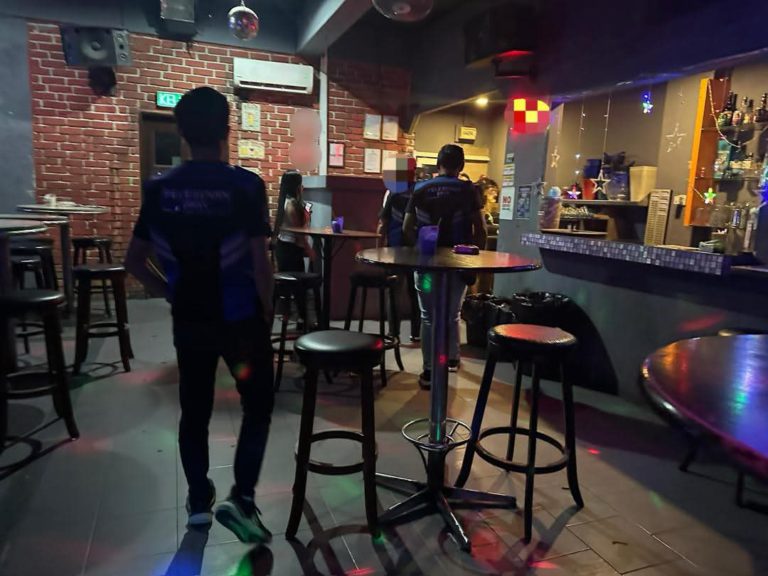 DBKK gempur premis hiburan haram, tiga kompaun dikeluarkan