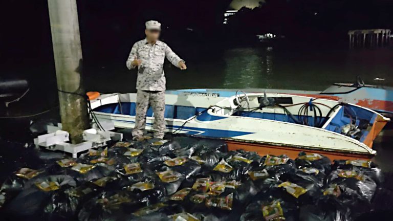 Cubaan seludup minyak masak subsidi gagal di perairan Sandakan
